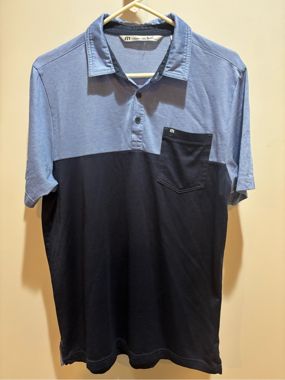 Travis Mathew Two-Tone Polo in Light Blue and Navy like new
